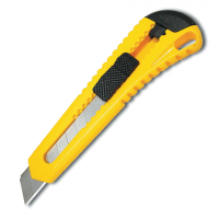 Нож 18 мм. с автофиксатором и лезвиями